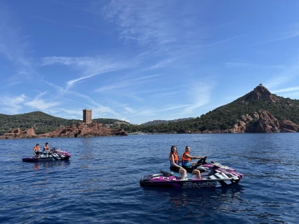Randonnée en Jet-Ski à port Fréjus – Cap sur l’Estérel & l’Île d’Or - Expérience Côte d'Azur