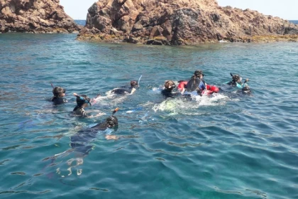 Randonnée palmée - Port Fréjus - Expérience Côte d'Azur