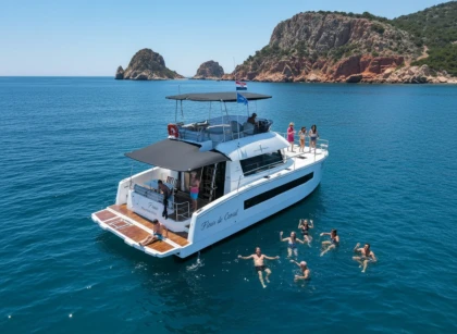 Saint-Raphaël : Croisière Privée Catamaran, fun, baignade, paddle & snorkeling - Expérience Côte d'Azur