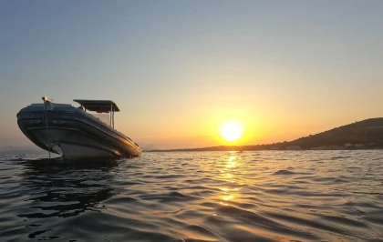 Saint-Raphaël : Snorkeling au coucher du soleil + apéritif - Expérience Côte d'Azur