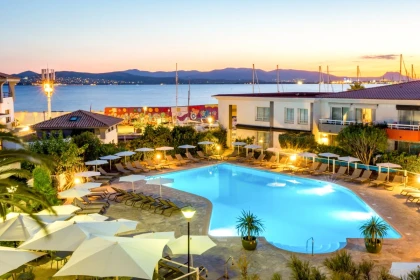 Séjour Nouvel an dansant sur la marina : Ambiance Bollywood - Saint-Raphaël - Expérience Côte d'Azur