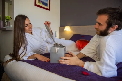 Séjour Parenthèse coquine sur la marina - Saint-Raphaël - Expérience Côte d'Azur