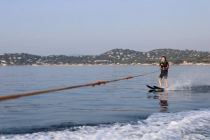 Ski nautique et wakeboard - Expérience Côte d'Azur