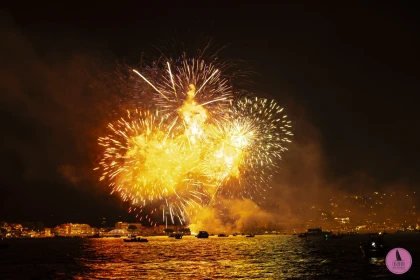 catamaran feux d'artifices Cogolin