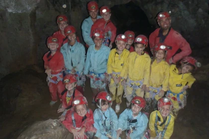 Découverte pédagogique de la Spéléologie - Grotte de la Mescla - Spécial Scolaire - Expérience Côte d'Azur