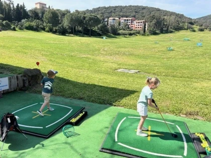 Stage de golf junior à Cap Estérel (Agay – Saint-Raphaël) pour enfants de 6 à 18 ans - Expérience Côte d'Azur