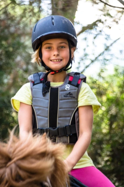 Stage équitation enfants 4-7 ans pendant les vacances scolaires – Saint-Raphaël - Expérience Côte d'Azur