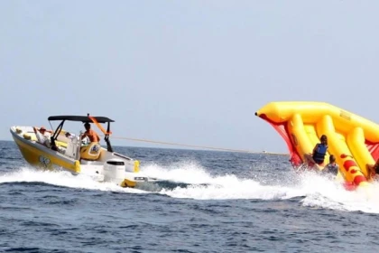 Bouée tractée en mer aux Issambres - PROMO - Expérience Côte d'Azur