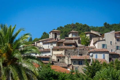 Visite commentée du village de Seillans - Expérience Côte d'Azur