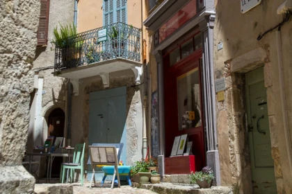 Visite commentée du village de Seillans - Expérience Côte d'Azur