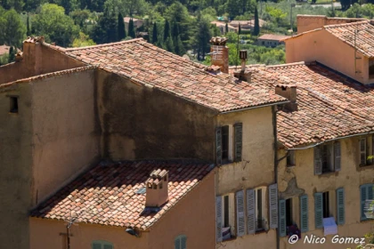 Visite commentée du village de Seillans - Expérience Côte d'Azur