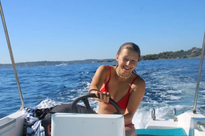 WGP ISSAMBRES -  Location de bateau sans permis - Expérience Côte d'Azur