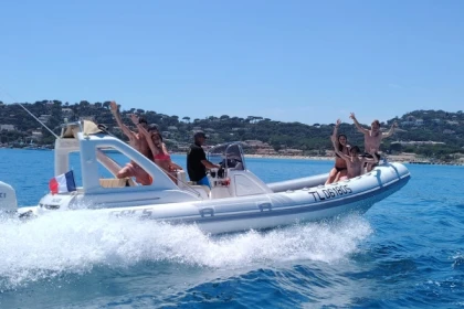WGP ISSAMBRES -  Sortie en bateau avec skipper - Expérience Côte d'Azur