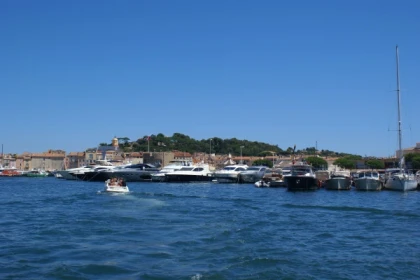 CATAMARAN PRIVATISE 3 JOURS SAINT-TROPEZ - Expérience Côte d'Azur