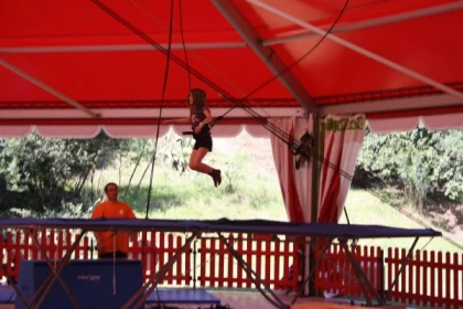 Cirque : parcours "découverte" (7-14 ans) - 1 cours de 2h - Expérience Côte d'Azur