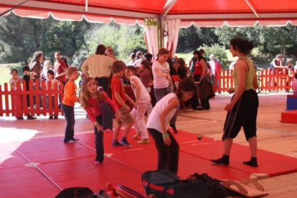 Cirque : parcours perfectionnement (7-14 ans) - 5 cours de 2h - Expérience Côte d'Azur
