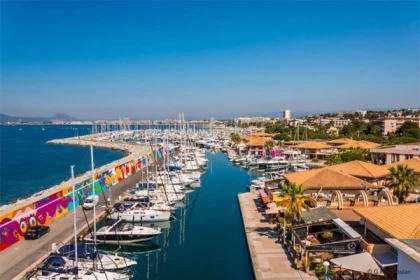 Dîner Saint-Valentin sur la Marina - Saint-Raphaël - Expérience Côte d'Azur