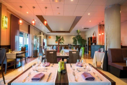 Dîner Saint-Valentin sur la Marina - Saint-Raphaël - Expérience Côte d'Azur