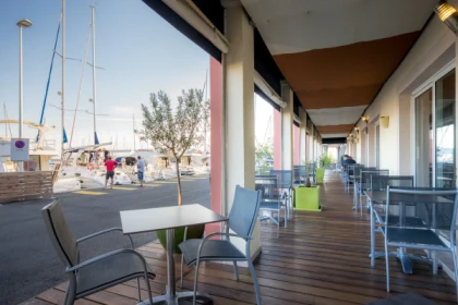 Dîner Saint-Valentin sur la Marina - Saint-Raphaël - Expérience Côte d'Azur
