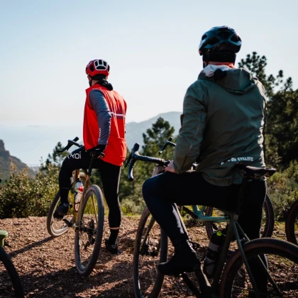Explorer l’arrière pays Niçois à vélo gravel - Expérience Côte d'Azur