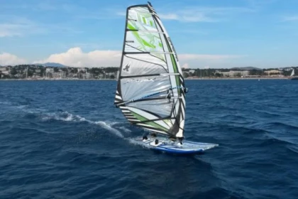 Location Planche à voile - Santa Lucia - Expérience Côte d'Azur