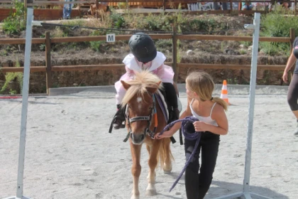 Séance initiation - baby poney - Expérience Côte d'Azur