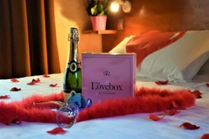 Séjour Pause coquine et champagne en amoureux - Roquebrune/Argens - Expérience Côte d'Azur