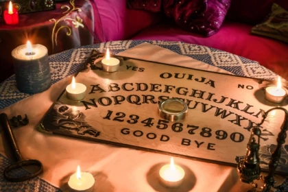 Sortilège à Fréjus : Escape Game Outdoor thème magie - Expérience Côte d'Azur