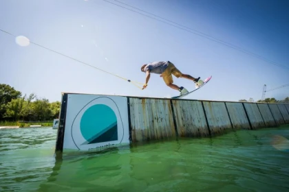 South Wake Park - Loisirs nautiques - Expérience Côte d'Azur