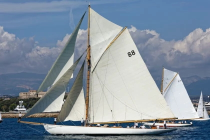Voiles de Saint Tropez - Départ Saint-Raphael - Semi rigide - Expérience Côte d'Azur