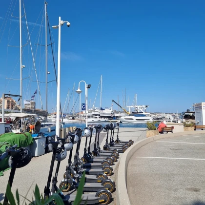 Visite de Fréjus en trottinette
