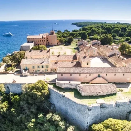 Musée du masque de Fer Fort Royal