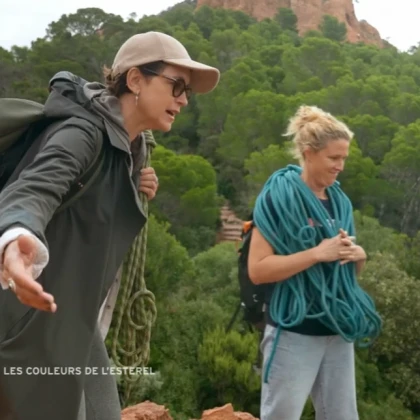 Escalade à Saint-Raphaël avec un moniteur
