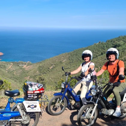 Activité printemps Côte d'Azur Mobylette vintage