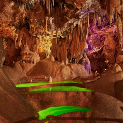Vacances de printemps en famille visite de la grotte de la baume obscur