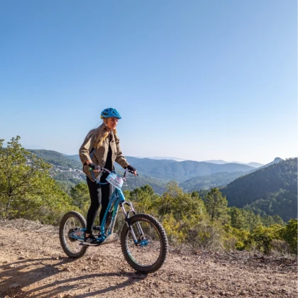 Loisirs électrique dans le massif de l'Estérel