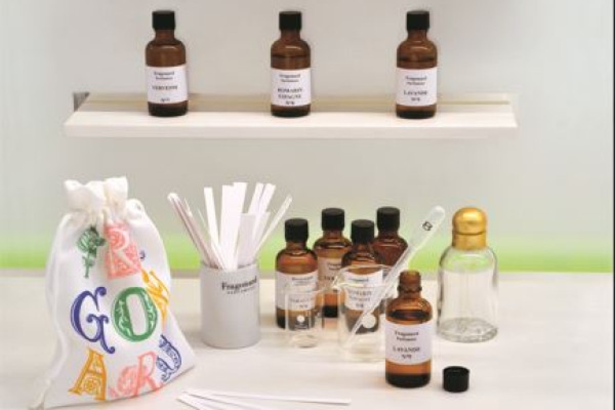 Atelier Parfumeur à PARIS - Expérience Côte d'Azur
