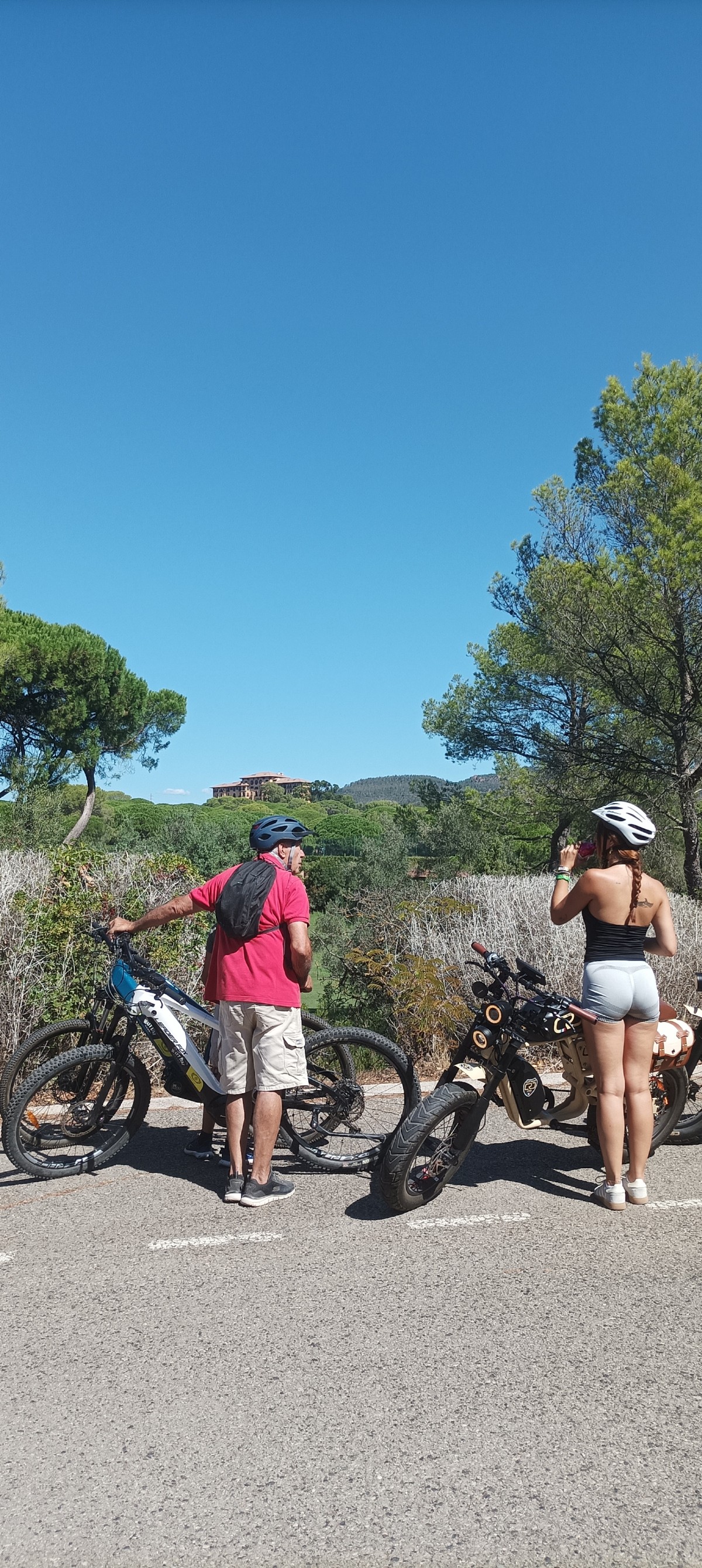 Balade vinicole en VTT éléctrique - au coeur de l'Estérel  - Expérience Côte d'Azur