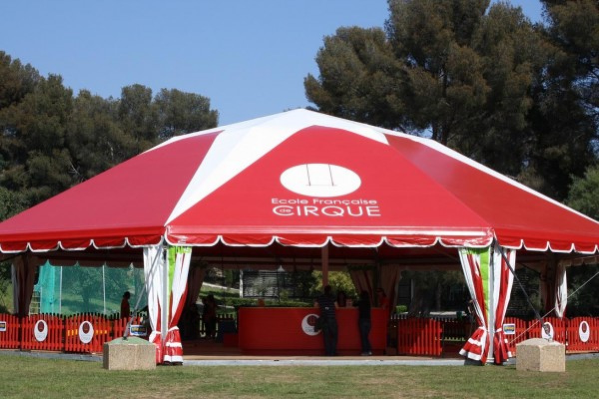 Cirque : parcours initiation (7-14 ans) - 3 cours de 2h - Expérience Côte d'Azur