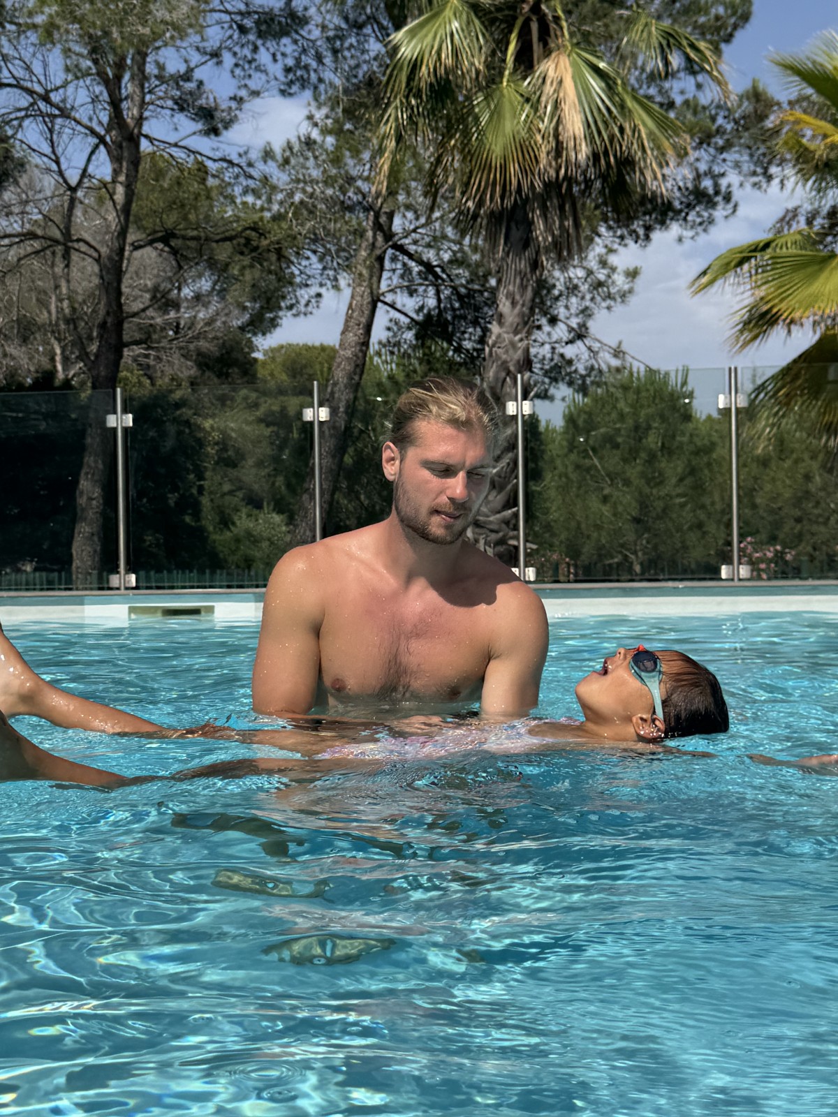 Cours de natation à domicile à Saint-Raphaël – tarif promo - Expérience Côte d'Azur