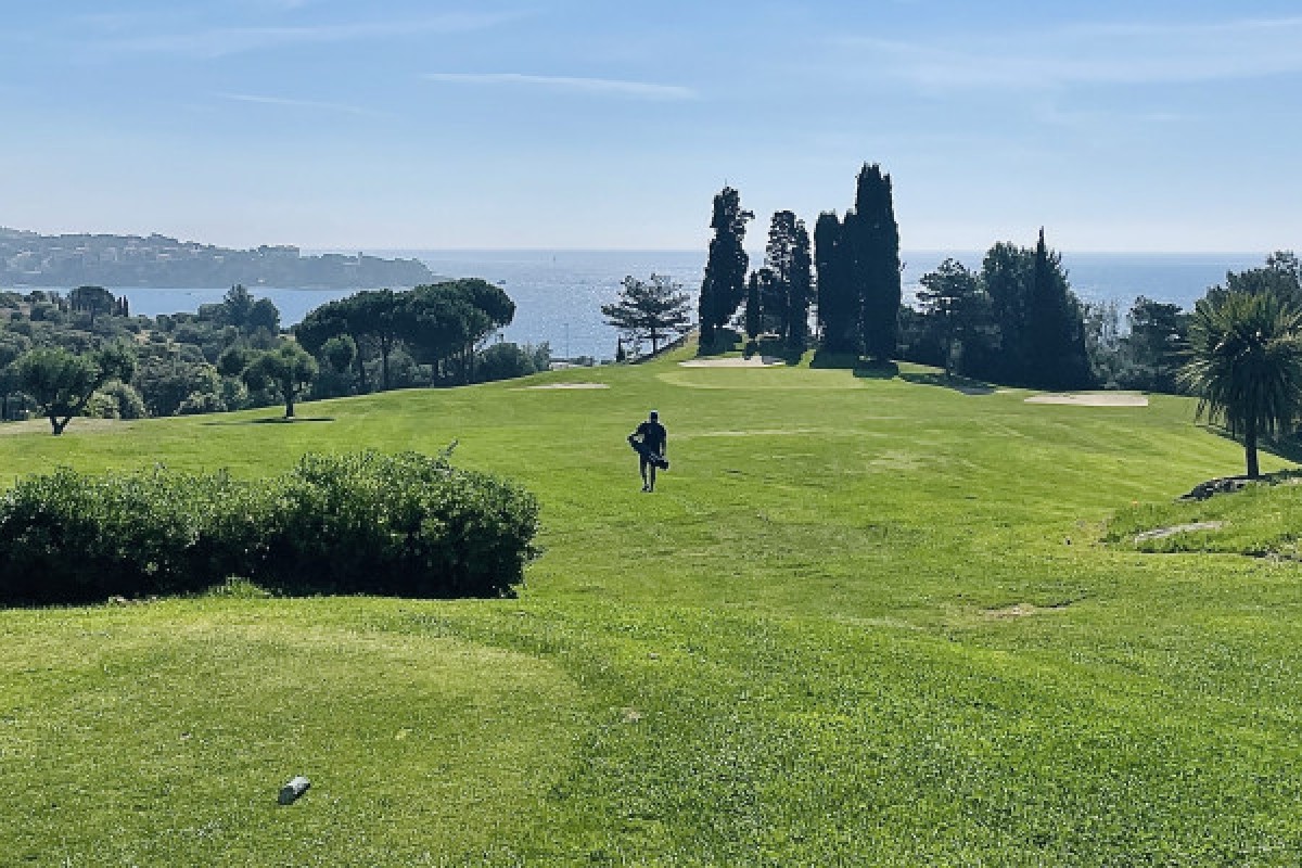 Découvrez le golf en groupe - Expérience Côte d'Azur