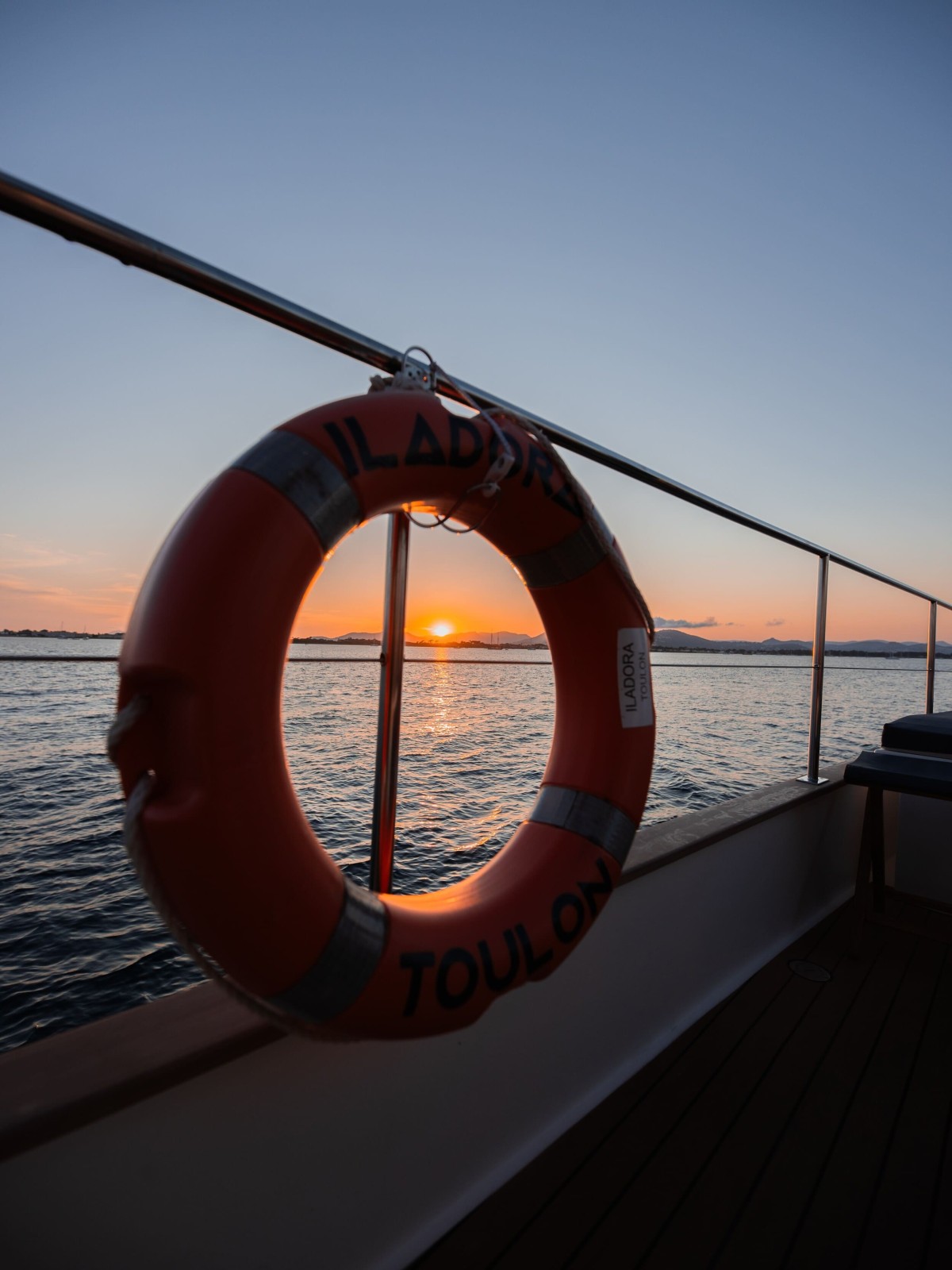Catamaran départ Hyères - Soirée Dîner - Fort de Brégançon ou Porquerolles - Expérience Côte d'Azur