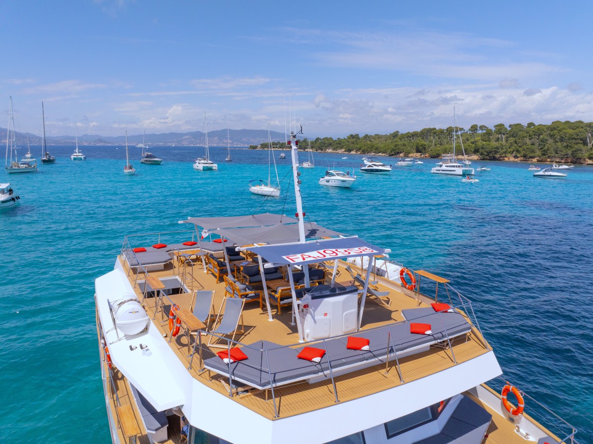 Départ Marina Baie des Anges | L'Après-Midi Farniente | Iles de Lérins ou Anse de la Salis - Expérience Côte d'Azur