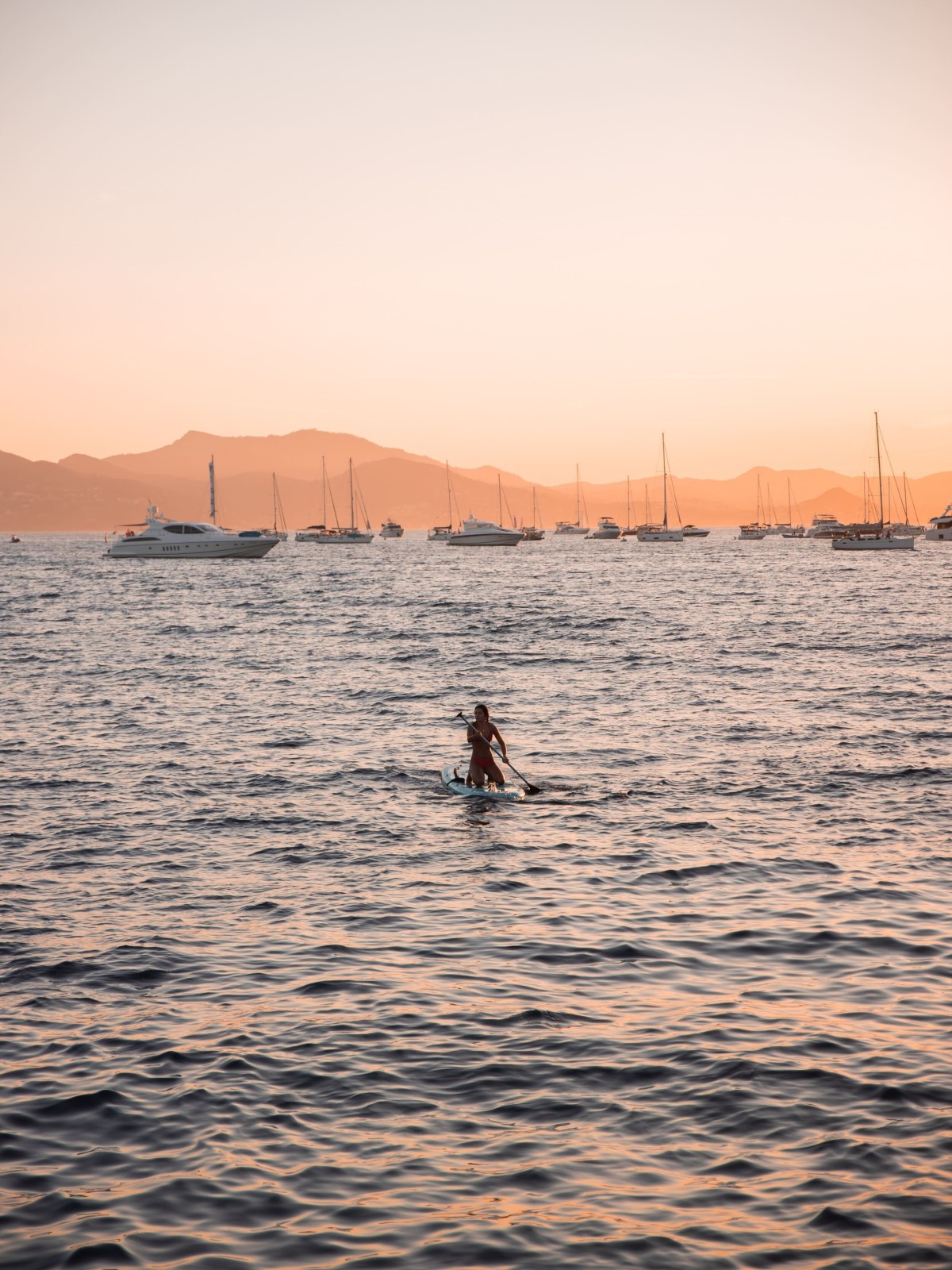 Croisière au coucher du soleil depuis Marina Baie des Anges avec dîner & feu d’artifice à Cannes - Expérience Côte d'Azur