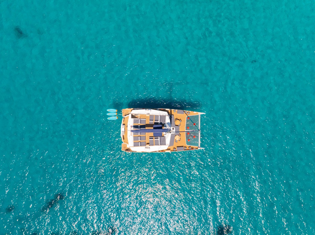 Promo - 10% Sortie catamaran départ St Raphaël - Journée + repas - Estérel & Iles de Lérins - Expérience Côte d'Azur