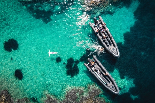 Balade bateau à Cannes - les calanques de l'Estérel - Expérience Côte d'Azur