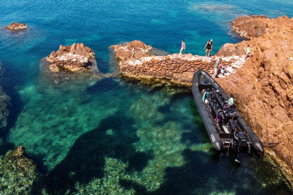 Balade bateau à Cannes - les calanques de l'Estérel - Expérience Côte d'Azur