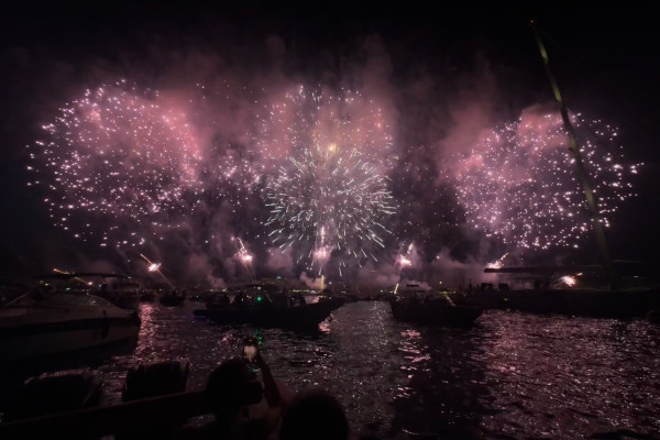 Excursion Feux d'artifice cata - Expérience Côte d'Azur