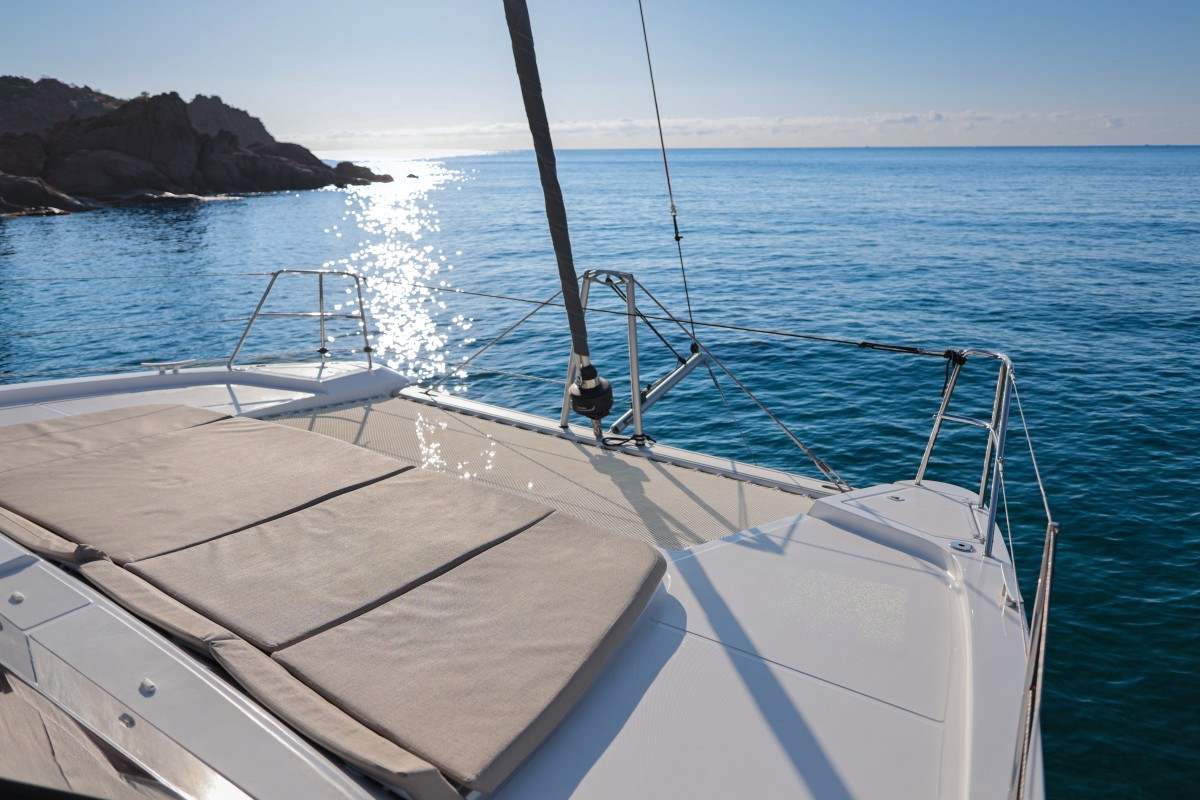 Excursion privée en catamaran 1/2 Journée - baignade et détente en mer - Expérience Côte d'Azur