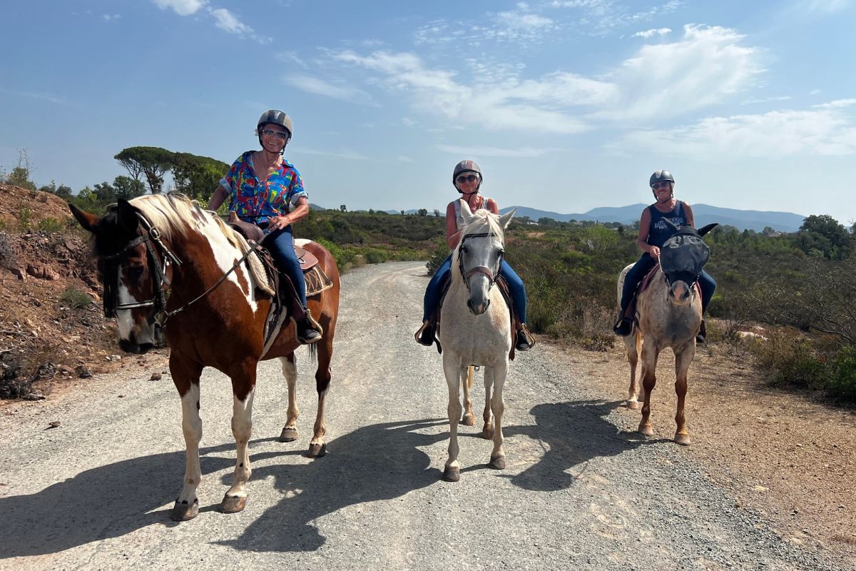 Hill trail - 1h 45 de balade à cheval dans le massif de l'Esterel - Expérience Côte d'Azur